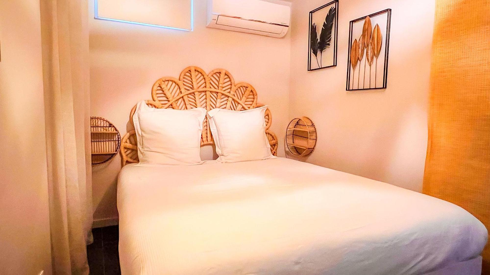 Appartement avec jacuzzi privé à Disney Quincy-Voisins Esterno foto